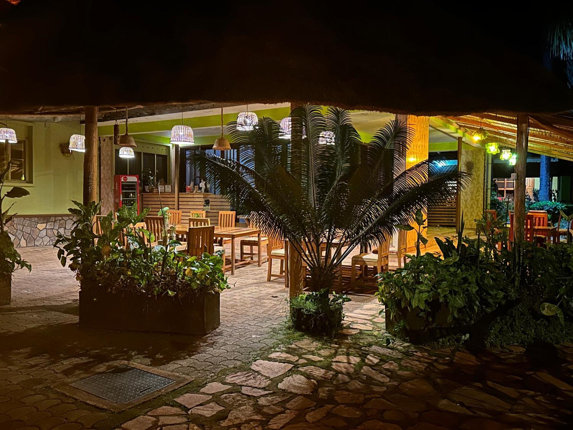 Afro Smile Hotel & Guest House Jinja Exterior photo